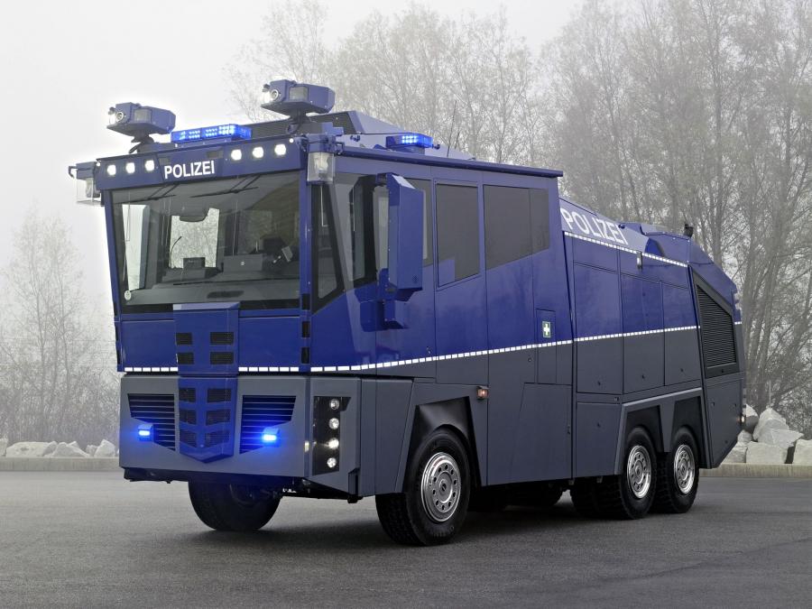  Mercedes-Benz Actros 3341 6x6 Water Cannon 10000 2009 года  (фото 1 из 3)